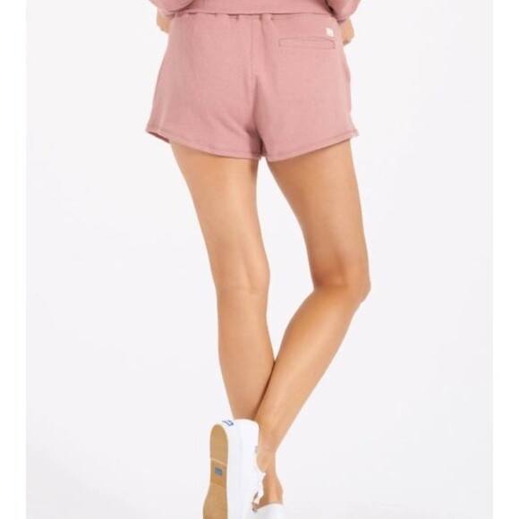 Vuori Sunnyside Shorts - Women’s Medium M - Picture 2 of 9